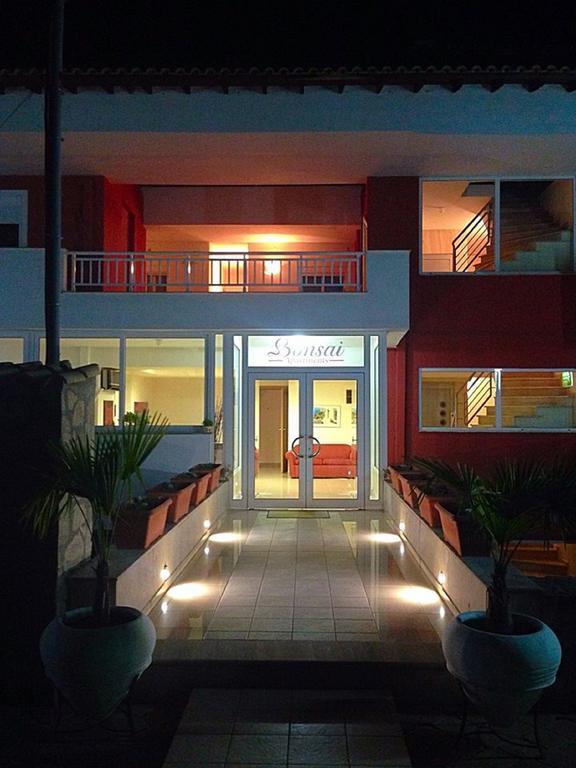 Bonsai Apartments Mola Kaliva Exterior foto