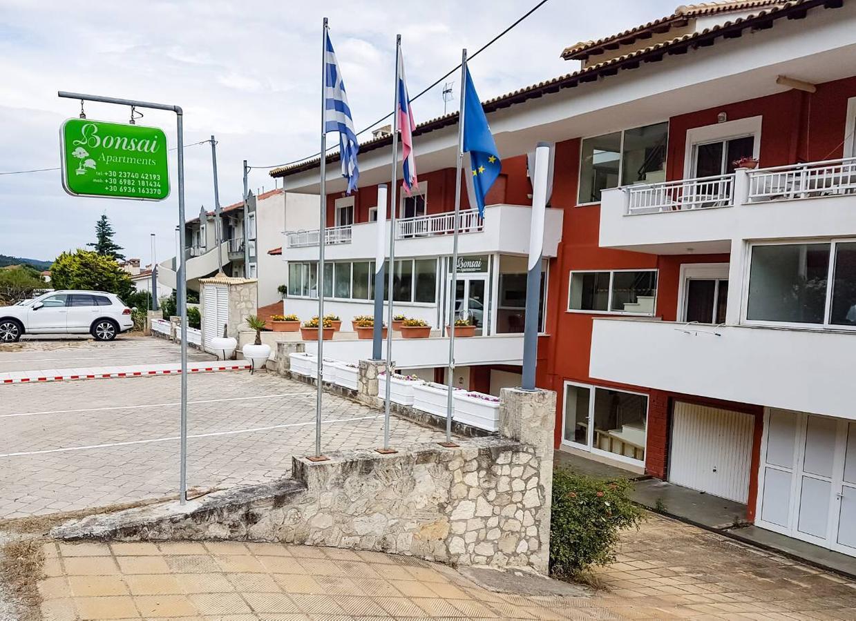 Bonsai Apartments Mola Kaliva Exterior foto